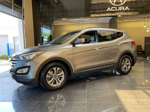 Used 2016 Hyundai Santa Fe Sport w/ Option Group 03 FWD image 4