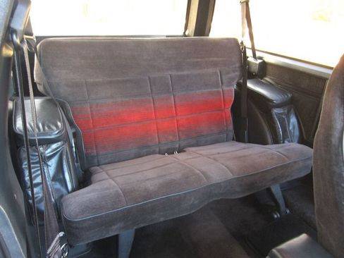 Used 1991 Chevrolet S10 Pickup 4WD 2-Door image 40