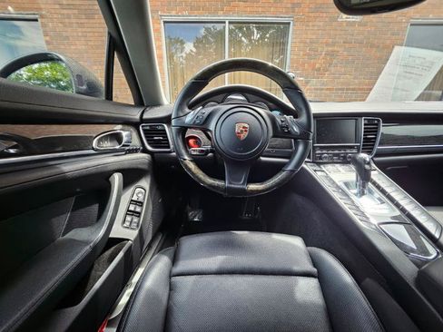 Used 2013 Porsche Panamera S RWD image 3