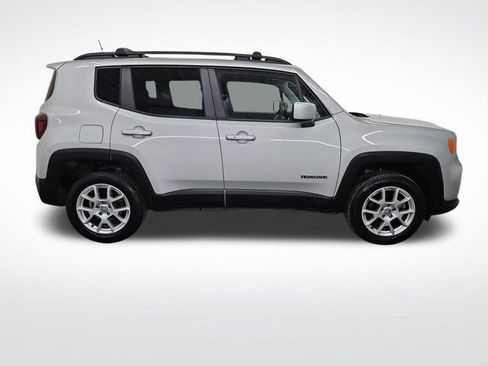 Used 2021 Jeep Renegade Latitude w/ Luxury Group I AWD/4WD image 9