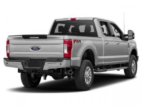 Used 2018 Ford F250 XLT w/ XLT Value Package image 2