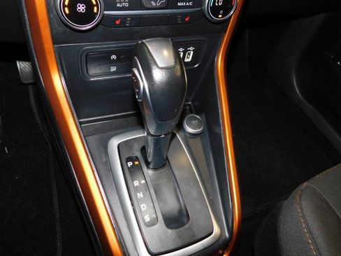 Used 2021 Ford EcoSport SE w/ SE Appearance Package image 22