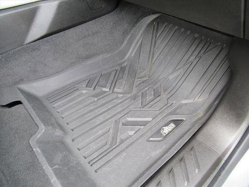 Used 2024 GMC Canyon AT4X w/ AT4X AEV Edition image 32