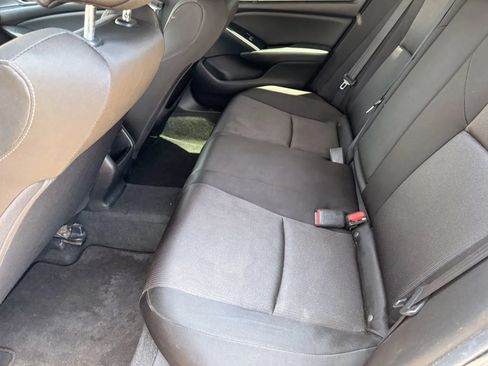 Used 2020 Honda Accord LX image 9