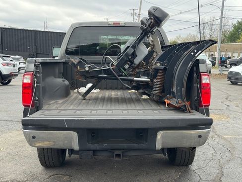 Used 2016 Ford F250 XLT w/ XLT Premium Package AWD/4WD image 4