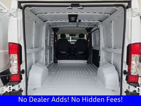Used 2025 RAM ProMaster 2500 w/ Premium Convenience Group image 32