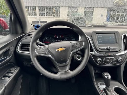 Used 2018 Chevrolet Equinox LT AWD/4WD image 15