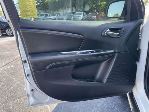 Used 2016 Dodge Journey Crossroad FWD image 14