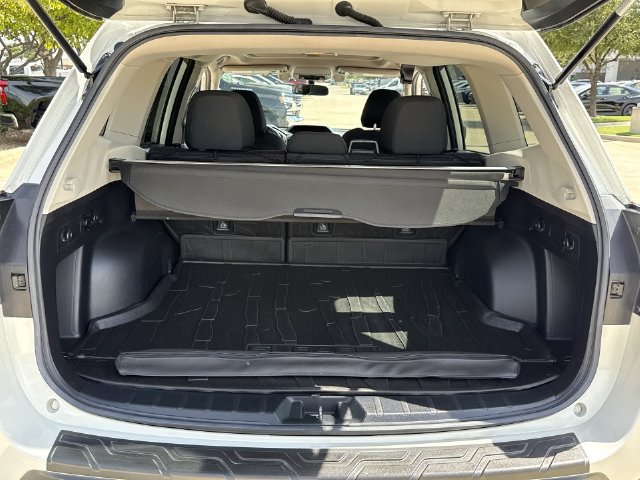 Used 2019 Subaru Forester Premium w/ All-Weather Package AWD/4WD image 12