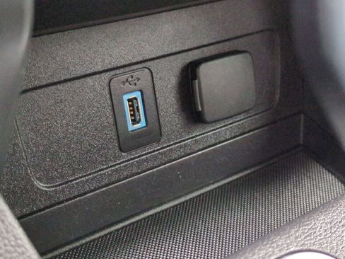 Used 2019 Ford Escape SEL image 30