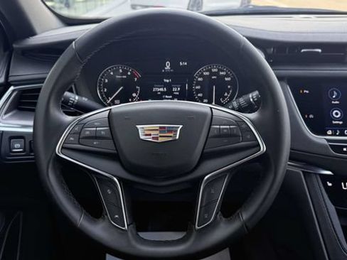 Certified 2024 Cadillac XT5 Luxury w/ LPO, Floor Liner Package AWD/4WD image 64