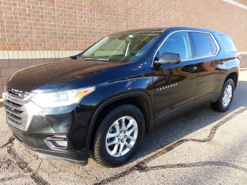 Used 2020 Chevrolet Traverse LS w/ LPO, Floor Liner Package AWD/4WD image 5