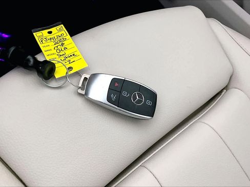 Used 2023 Mercedes-Benz GLA 250 4MATIC w/ Premium Package image 14