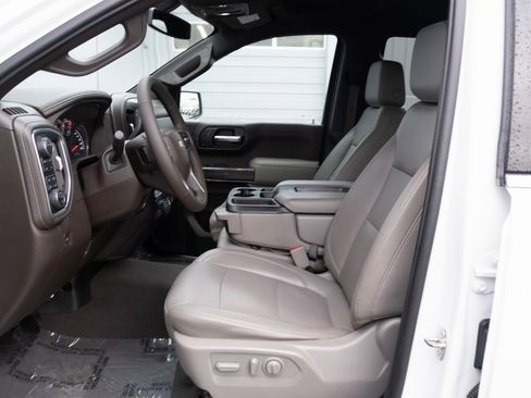 Used 2020 Chevrolet Silverado 1500 LTZ image 11