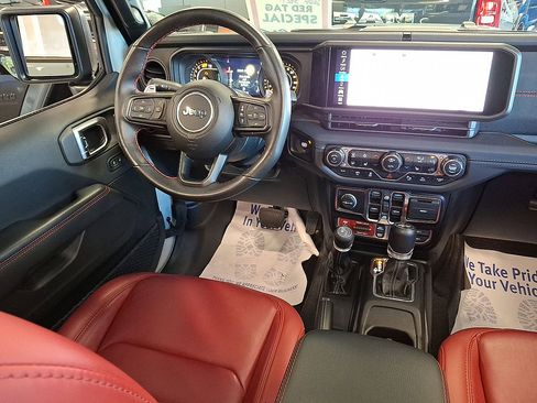 Used 2024 Jeep Wrangler Unlimited Rubicon 392 AWD/4WD image 15