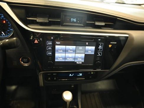 Used 2017 Toyota Corolla SE w/ SE Premium Package FWD image 15