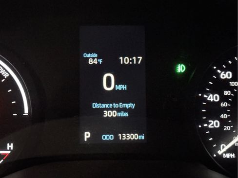 Used 2023 Toyota Sienna XLE w/ XLE Plus Package AWD/4WD image 8