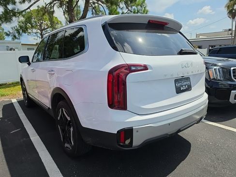 Used 2024 Kia Telluride S w/ S Sunroof Package FWD image 12