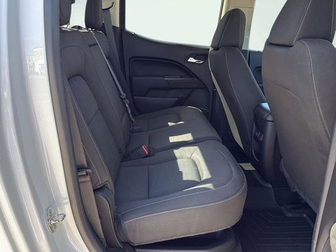 Used 2017 Chevrolet Colorado LT w/ LT Convenience Package image 17