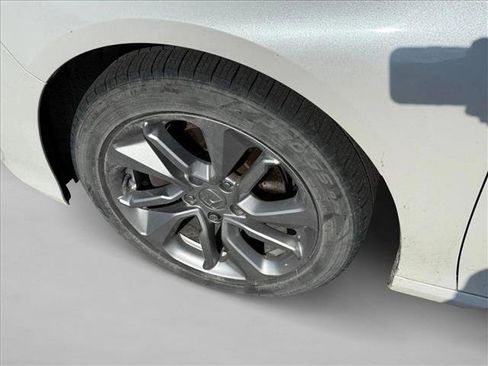 Used 2018 Honda Accord LX image 13