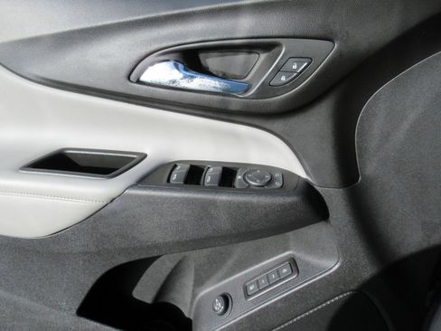 Used 2021 Chevrolet Equinox Premier FWD image 20