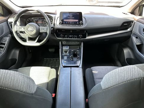 Used 2022 Nissan Rogue SV FWD image 20