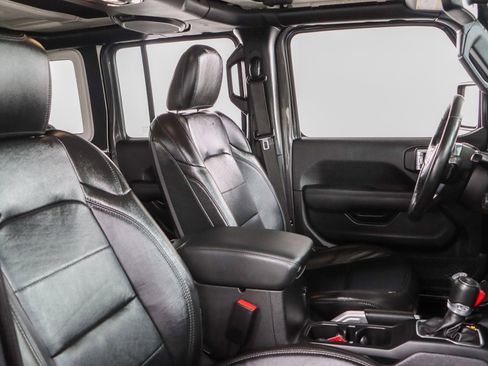 Used 2022 Jeep Wrangler Unlimited Sahara image 28