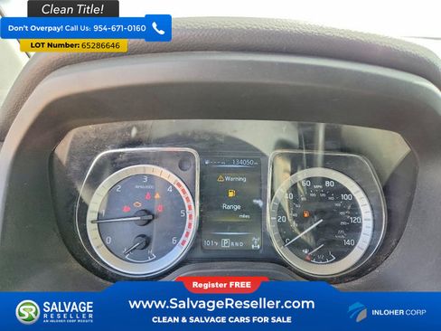 Used 2017 Nissan Titan SV AWD/4WD image 12