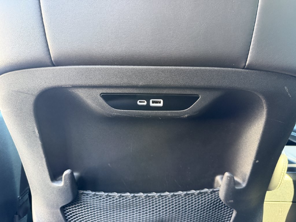 Used 2026 Chrysler Pacifica Select FWD image 35