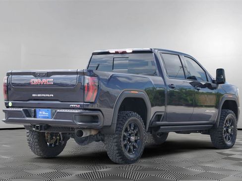 Used 2024 GMC Sierra 2500 AT4 w/ AT4 Premium Plus Package AWD/4WD image 5