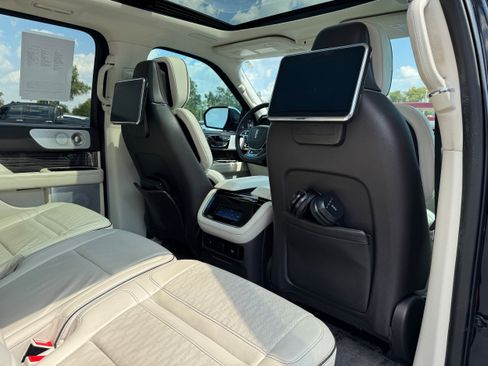 Used 2023 Lincoln Navigator L Black Label image 16