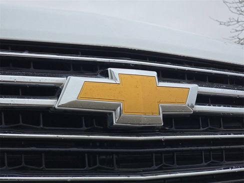 Certified 2022 Chevrolet Traverse LT image 32