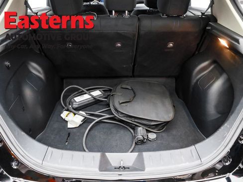 Used 2024 Nissan Leaf S image 9