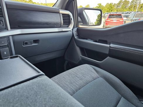 Used 2023 Ford F150 XLT AWD/4WD image 11