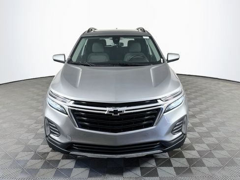 Used 2023 Chevrolet Equinox LT FWD image 2