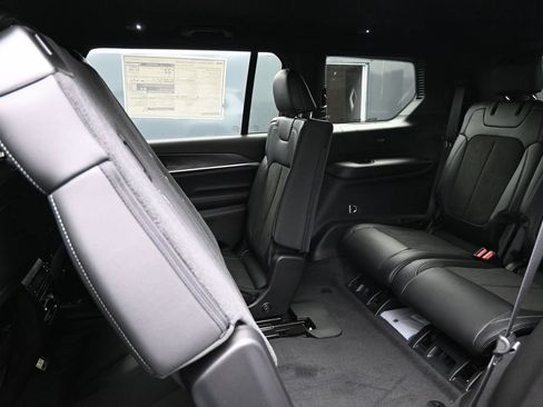 New 2026 Jeep Grand Cherokee L 4WD image 27