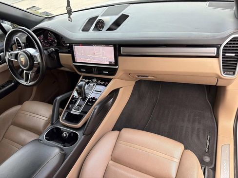 Used 2019 Porsche Cayenne AWD/4WD image 13