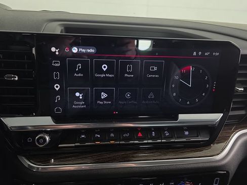 Used 2025 GMC Sierra 1500 Elevation w/ Elevation Premium Package AWD/4WD image 15