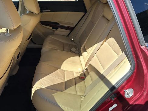 Used 2010 Honda Crosstour EX-L image 16