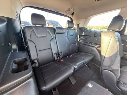 Used 2020 Kia Telluride EX w/ EX Premium Package AWD/4WD image 9
