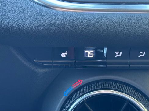 Used 2024 Chevrolet Blazer LT w/ Convenience Package image 28