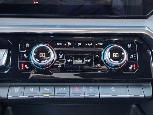 New 2026 GMC Sierra 2500 Denali w/ Denali Reserve Package image 22