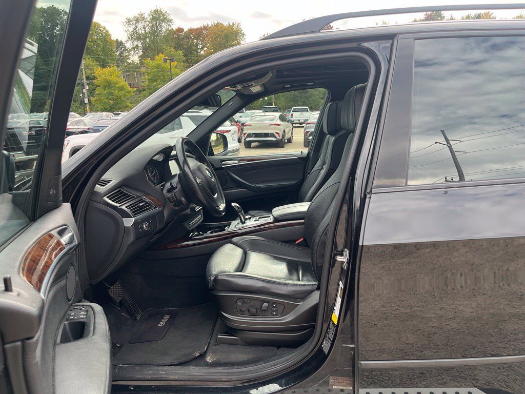 Used 2012 BMW X5 xDrive50i AWD/4WD image 18