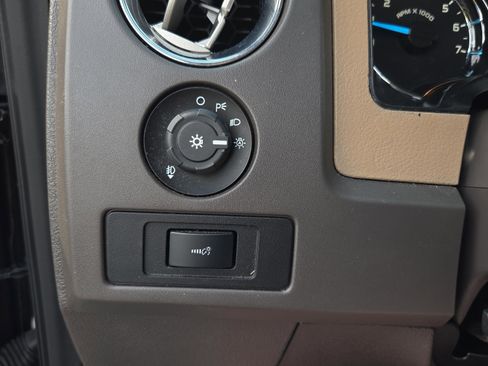 Used 2014 Ford F150 XLT w/ Equipment Group 302A Luxury image 25