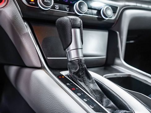 Used 2020 Honda Accord LX image 24