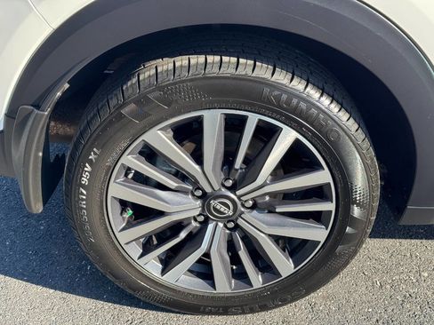 Used 2023 Nissan Kicks SV image 58