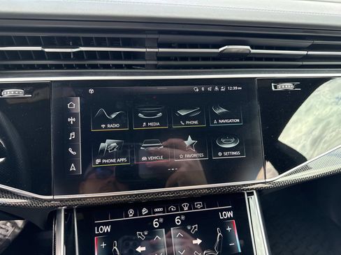 Used 2022 Audi SQ8 Prestige image 26