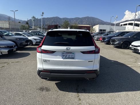 Used 2025 Honda CR-V Sport image 5