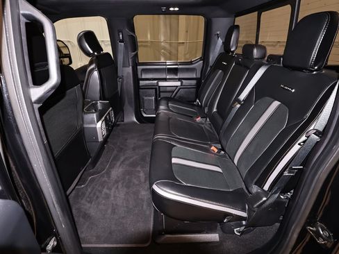 Certified 2019 Ford F450 Platinum w/ Platinum Ultimate Package AWD/4WD image 18