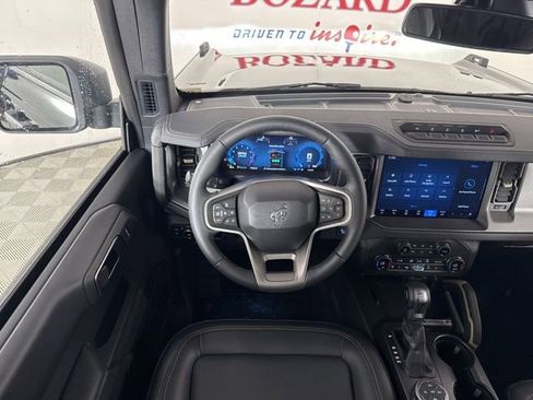 New 2025 Ford Bronco Badlands image 10
